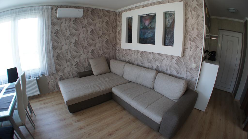 Tulip Family Apartment